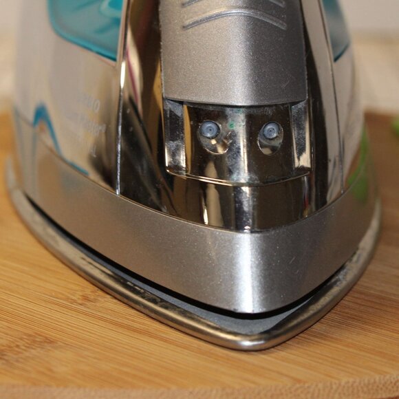 Sunbeam Turbo Steam Master Prof Iron Silver/Blue Model GCSBSP-201 Retractable Co - Picture 12 of 13